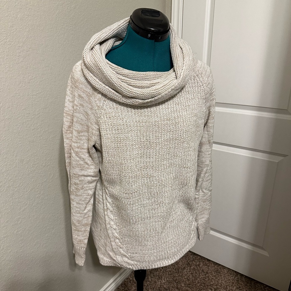 Croft and barrow knit sweater size M